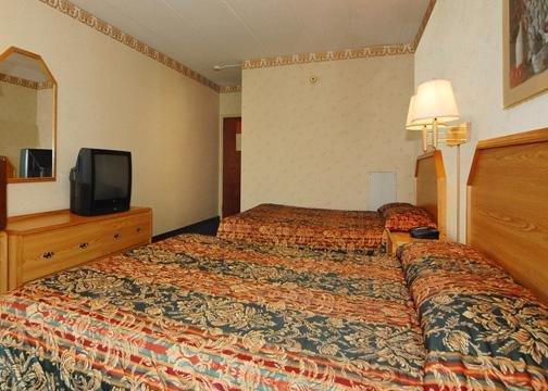 Baymont By Wyndham Pa Dutch Country Lodge